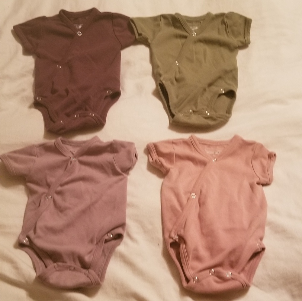 4 L'ovedbaby kimono bodysuits